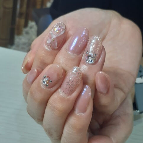 ピンク詰め込みアートネイル